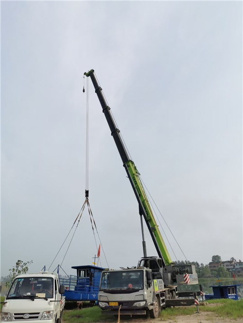 重庆市桥梁建设吊装案例
